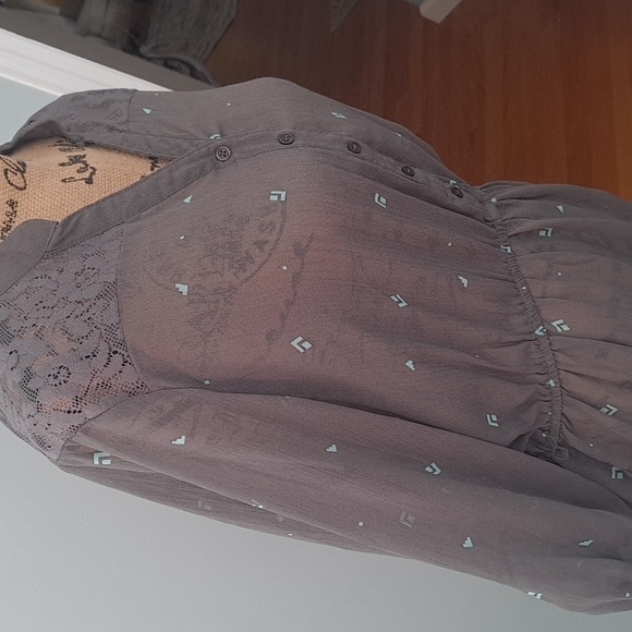 Blouse sheer - Picture 2 of 4